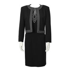 Set Louis Feraud nero con ricami bianchi degli anni '70