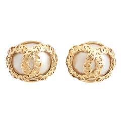 Chanel Vintage Gold CC Chain Pearl Round Button Earrings