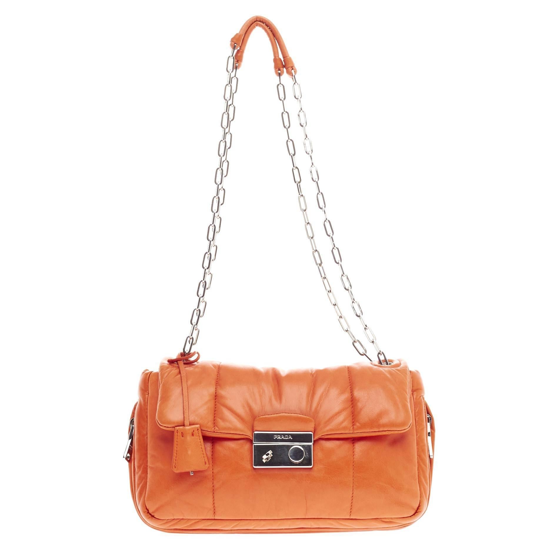 Prada Bomber Chain Flap Tasche Nappaleder Medium