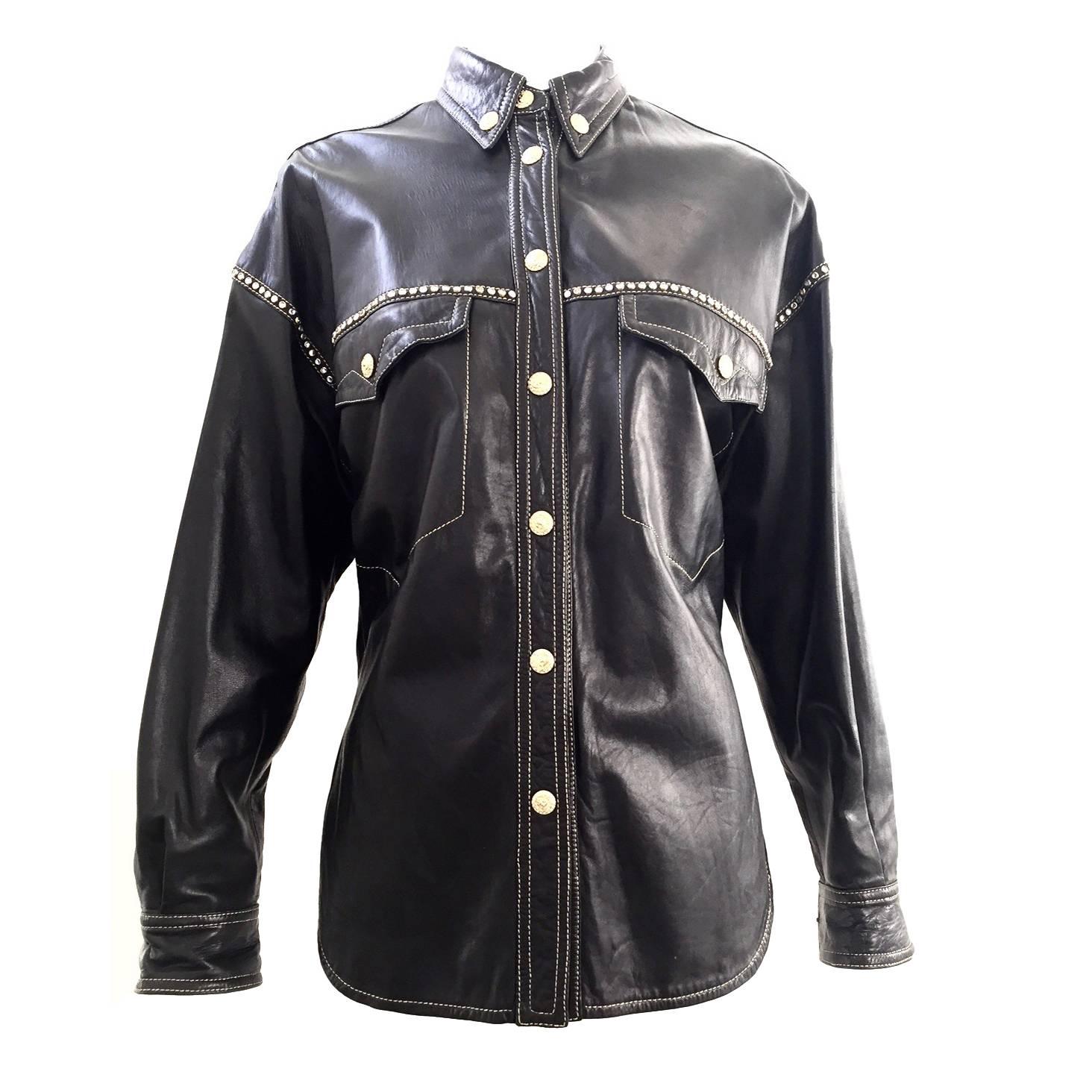 Camicia western anni '90 in pelle nera di Gianni Versace