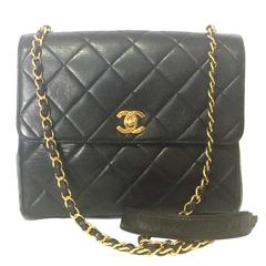 Vintage CHANEL black lamb leather 2.55 classic square shape shoulder bag  with cc