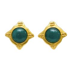 1995 Chanel Matte Gold Earring with Jade Green Glass 
