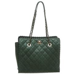 Chanel Grün Wildleder Peitschenstich Tote Handtasche