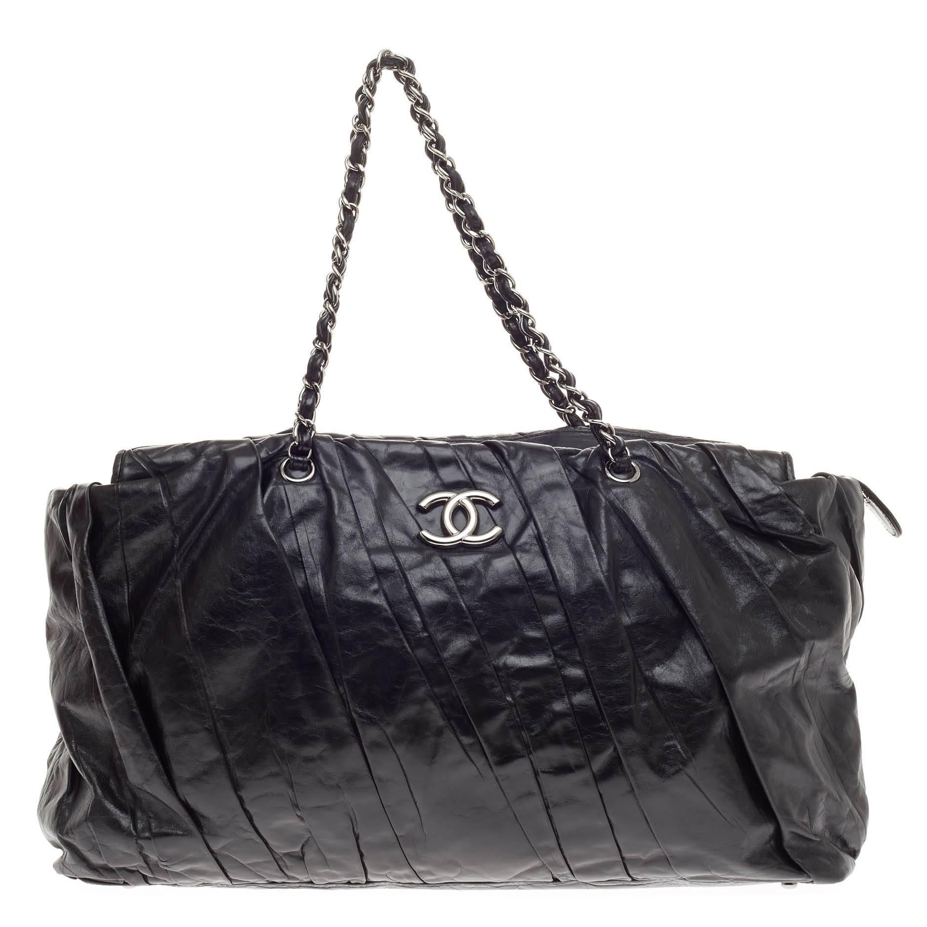 Chanel Twisted Tote glasiertes Kalbsleder East West