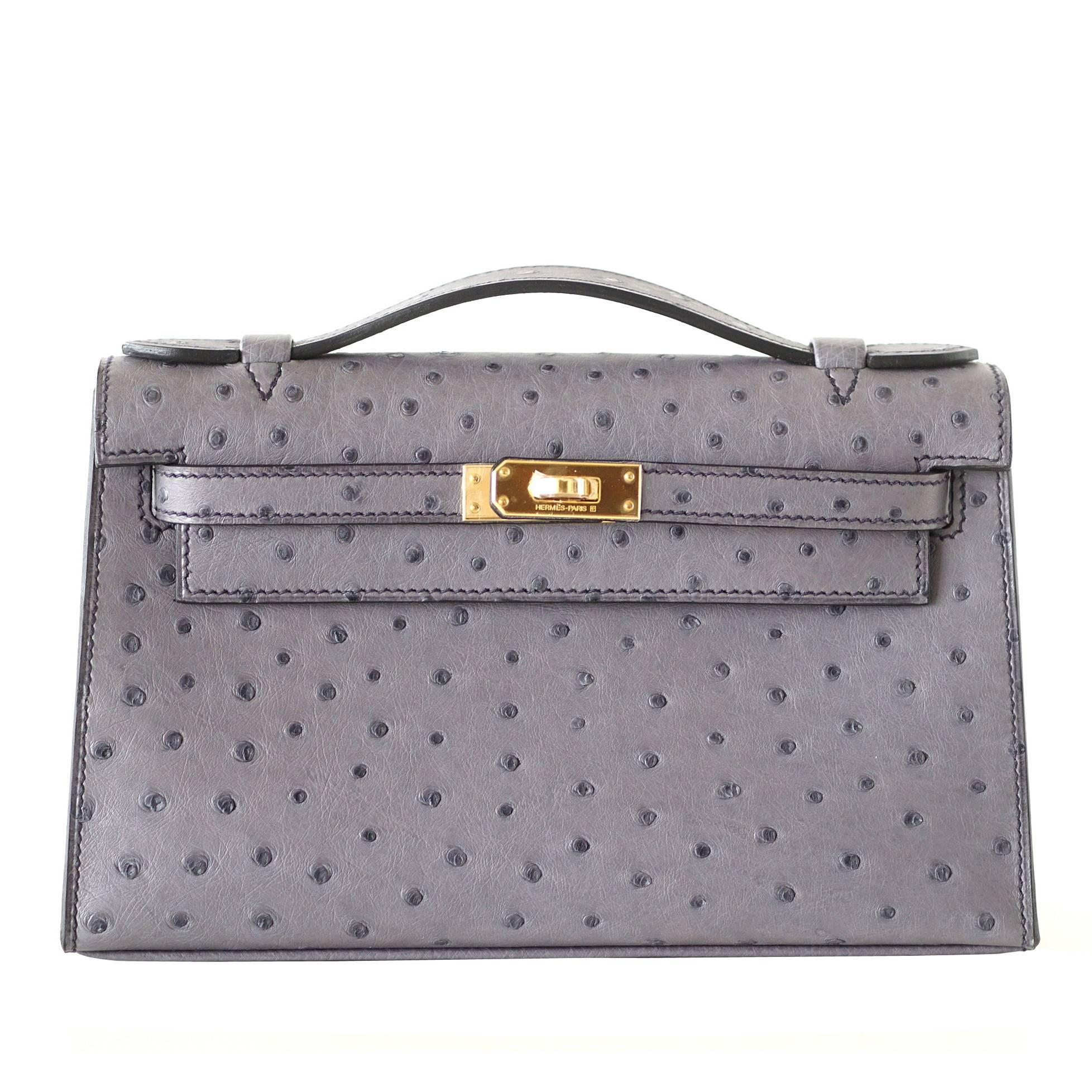 HERMES Kelly Pochette ostrich Gris Agate gold hardware   