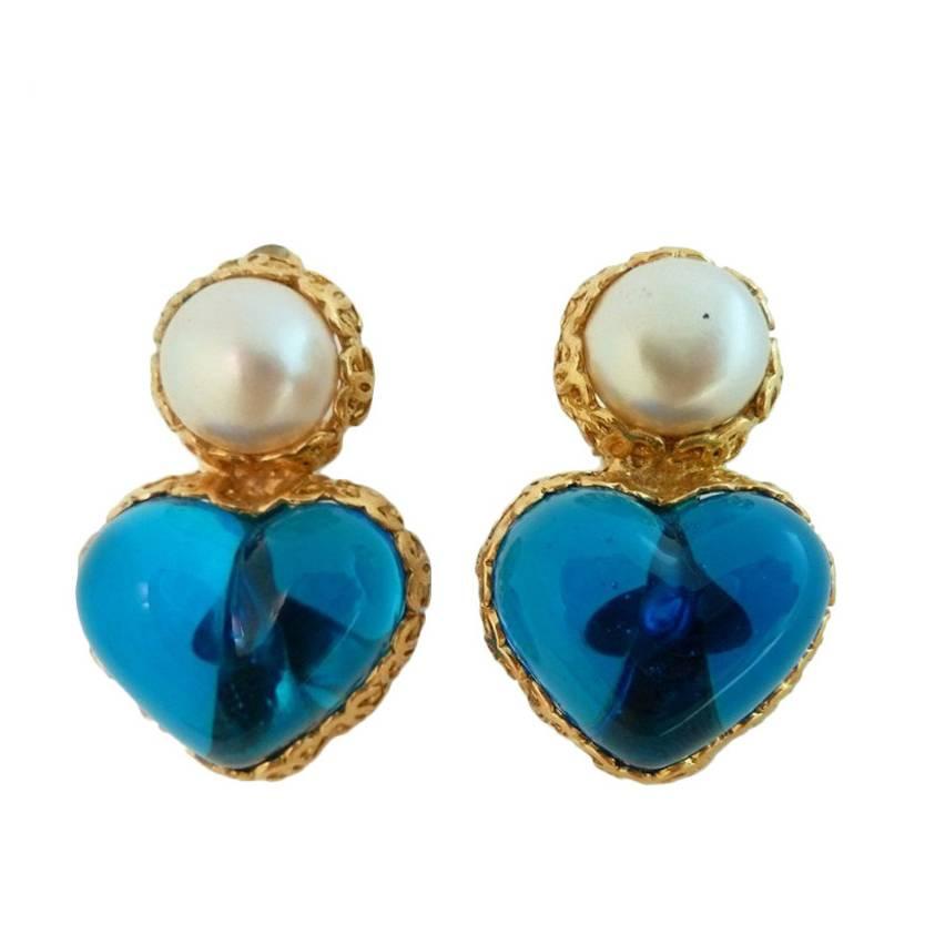 Vintage Chanel 28 Gripoix Glass Heart Earrings