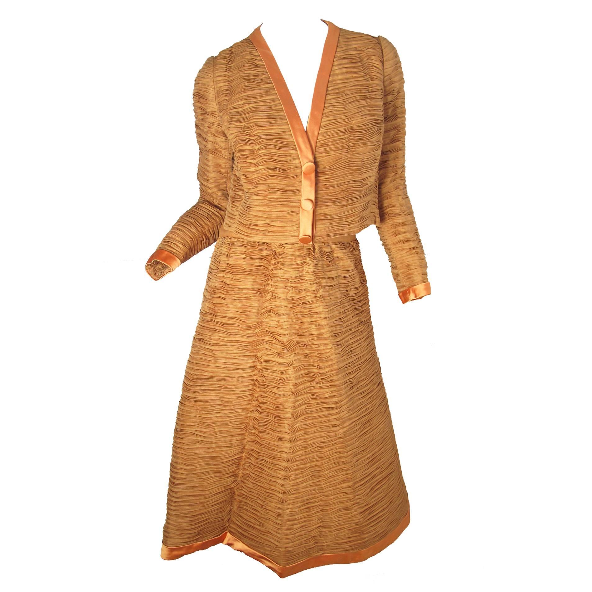 Sybil Connolly Irish Linen Pleated Suit, 1960s  For Sale