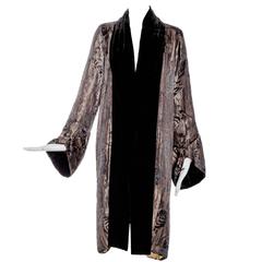 Cappotto da opera anni '20 in velluto nero e oro