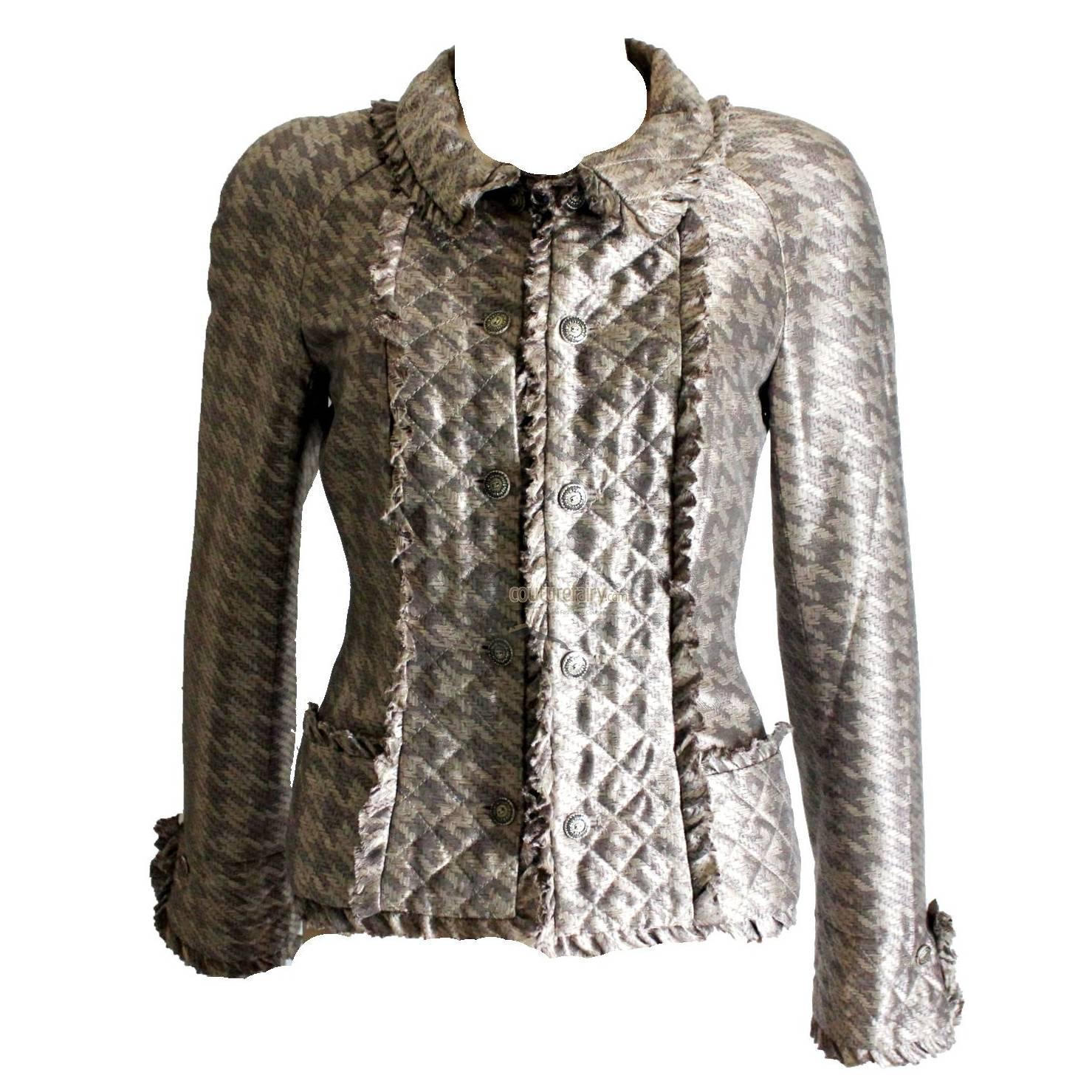 Superbe Chanel Quilted Silk Print Ruffled Jacket Maison Lesage