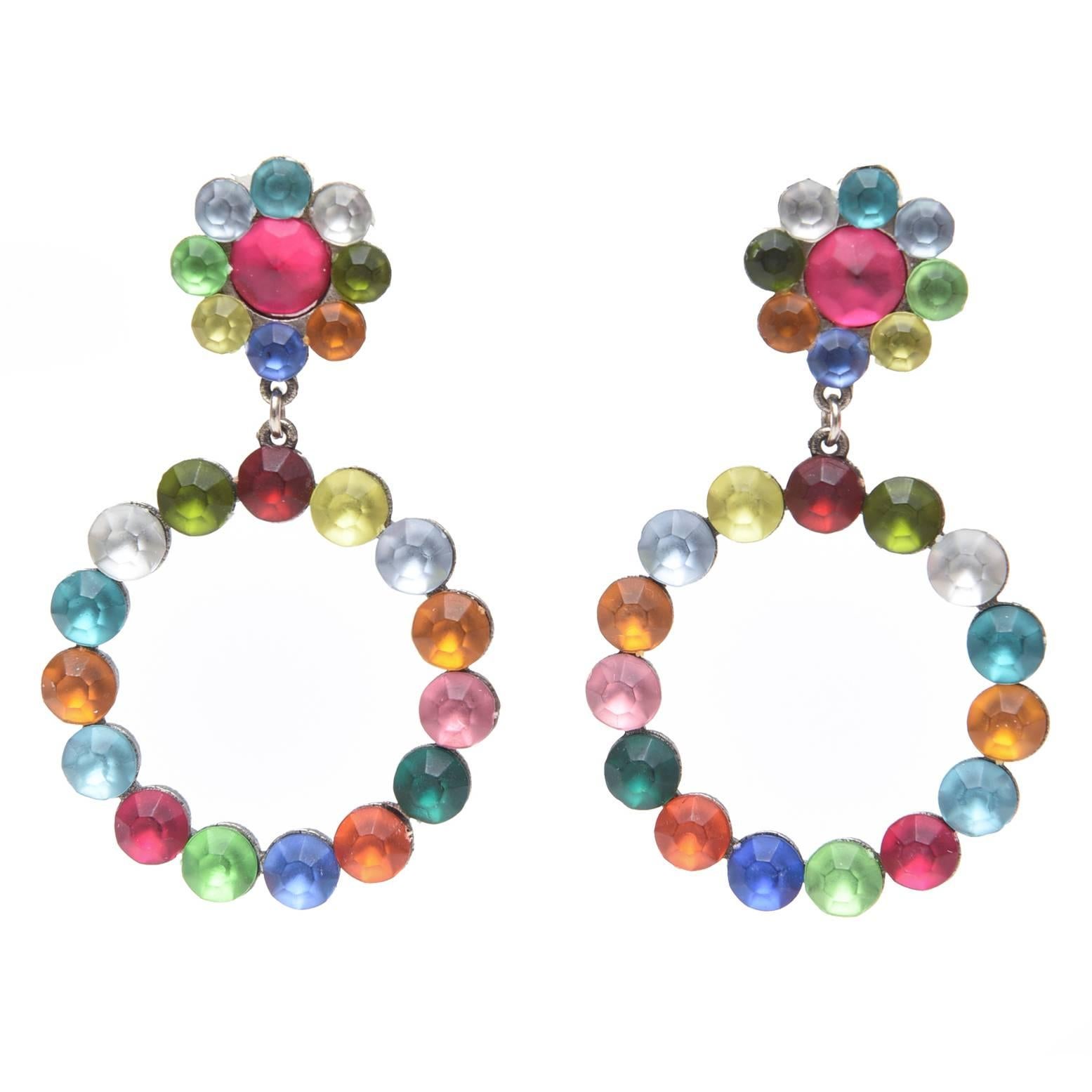 Pair of Colorful Resin Circle Dangle Vintage Clip On Earrings