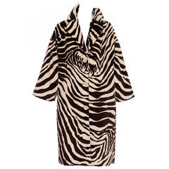 Dolce & Gabbana Mantel aus Baumwolle und Samt mit Zebradruck, Herbst- und Winter 1996