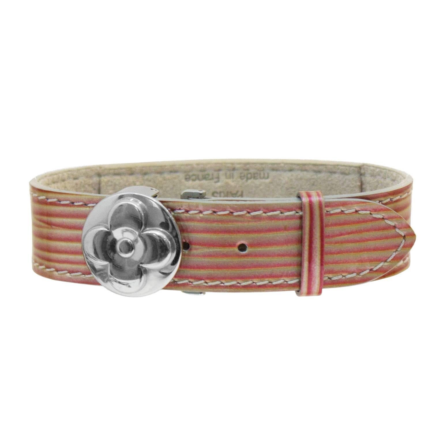 Bracelet Good Luck en caoutchouc de Louis Vuitton des années 2000 en vente