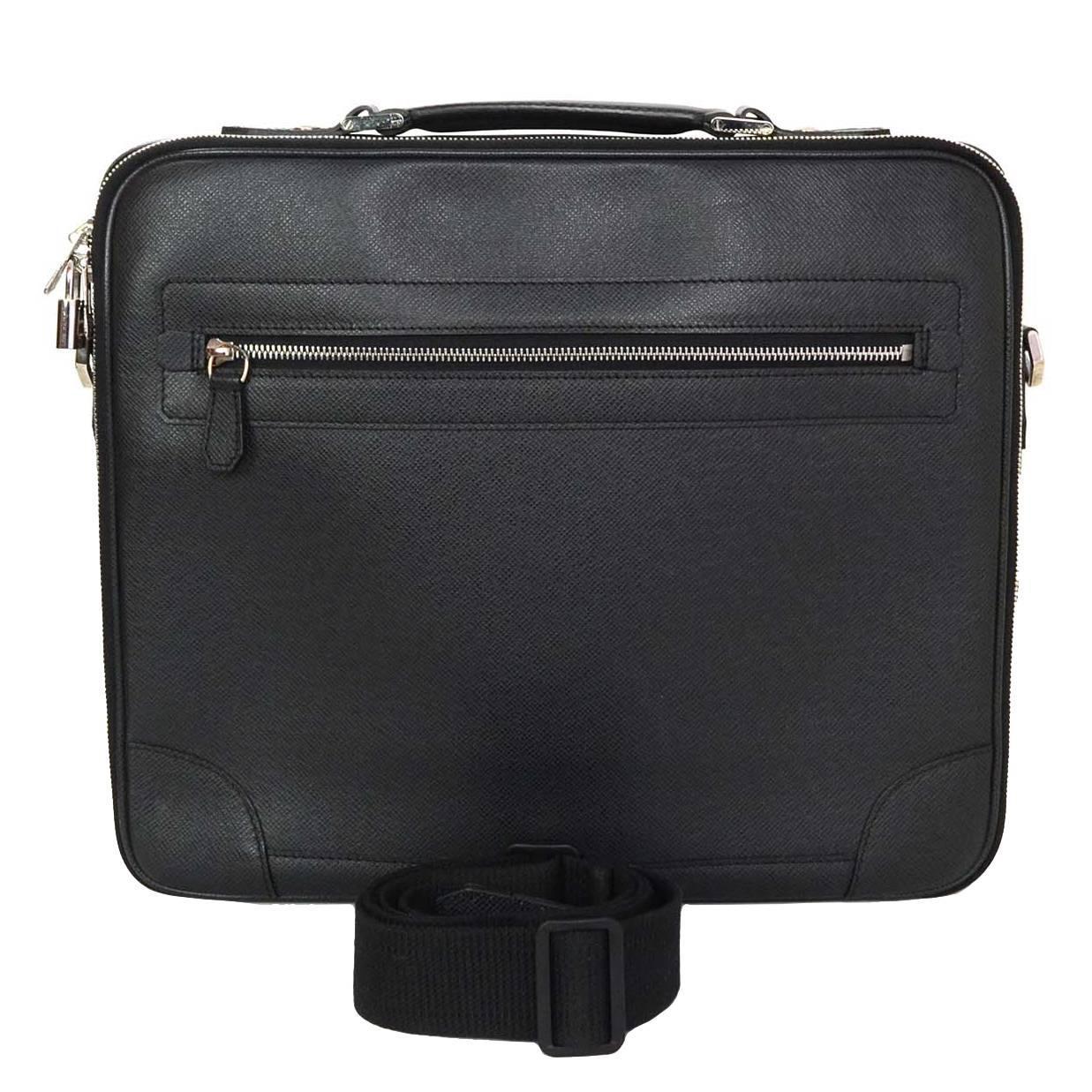 Louis Vuitton Black Taiga Odessa Messenger Laptop Bag SHW rt. $3,250 For Sale at 1stdibs
