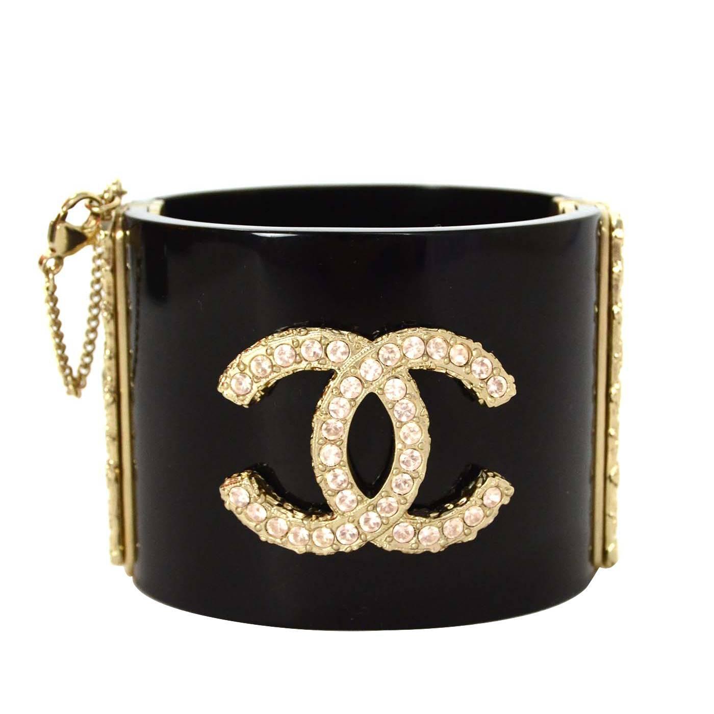 Chanel Black Resin and Pink Crystal CC Cuff Bracelet GHW For Sale at