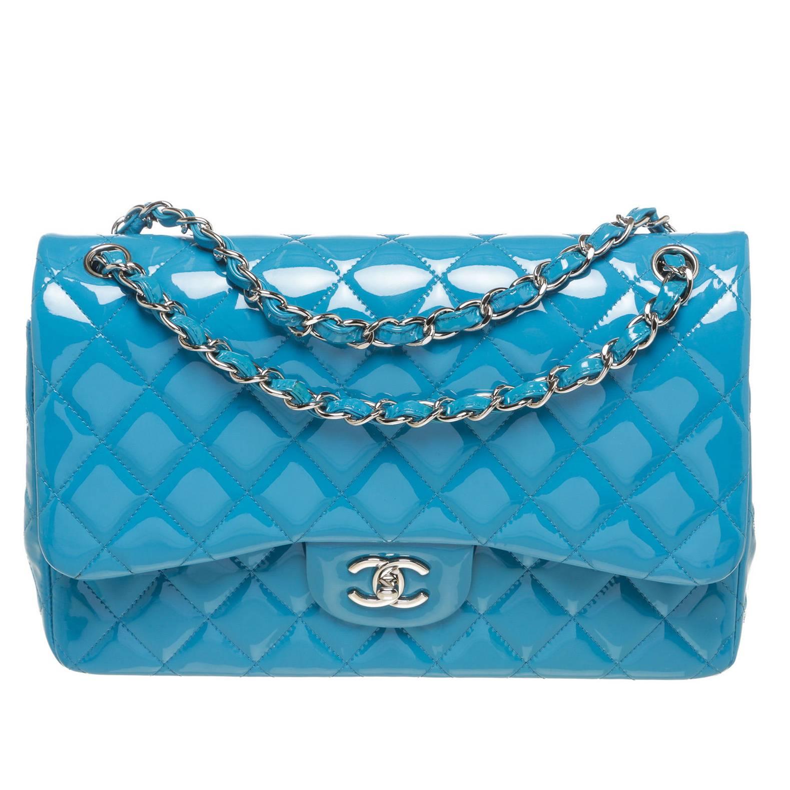 Chanel Blue Quilted Patent Leather Jumbo Flap Shoulder Handbag For Sale