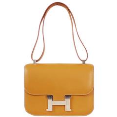 Hermes Vache Leather Constance 23 Flap Bag Natural