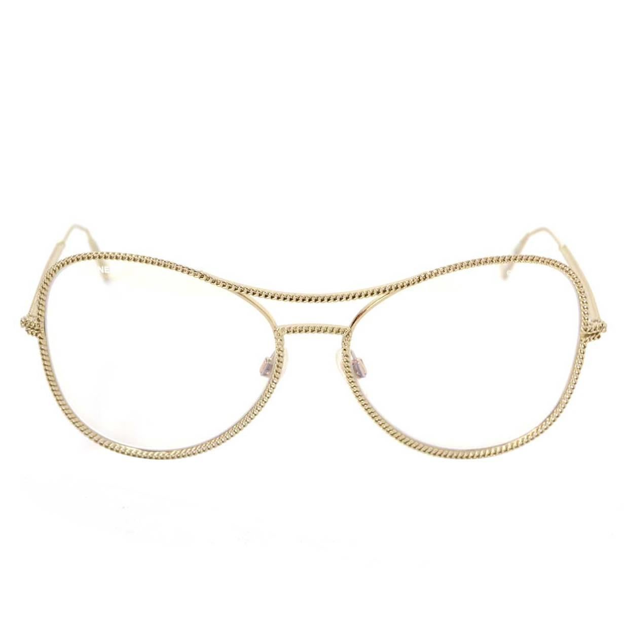 Occhiali da sole Aviator di Chanel in oro chiaro a catena