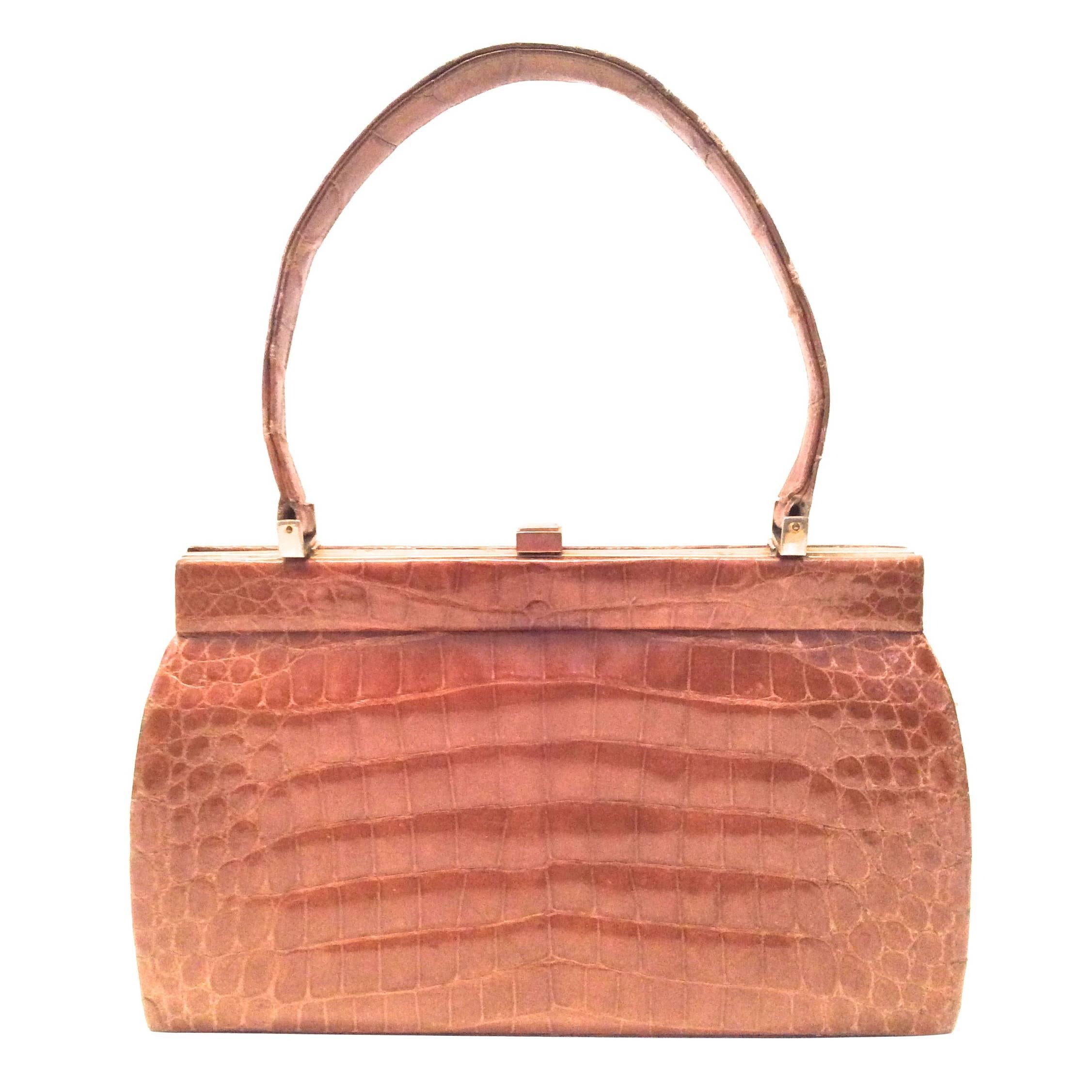 Magnificent Vintage Alligator Handbag - Tan / Light Brown For Sale
