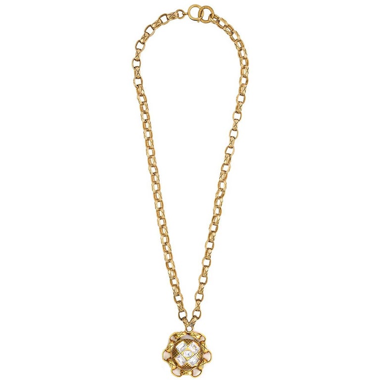 Chanel Crystal and Gold Quilted Chain Link Pendant Necklace For Sale at ...