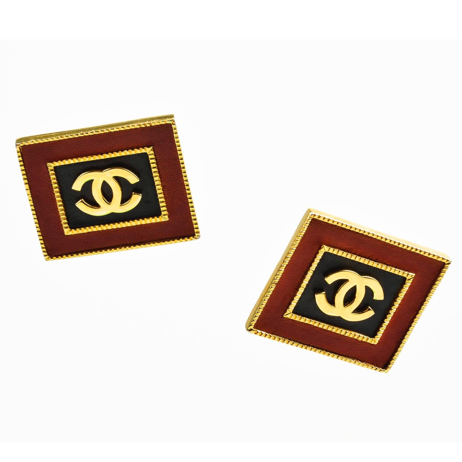 Vintage Rare Chanel Gold Tone Red Black Leather 'CC' Square Clip On Earrings For Sale