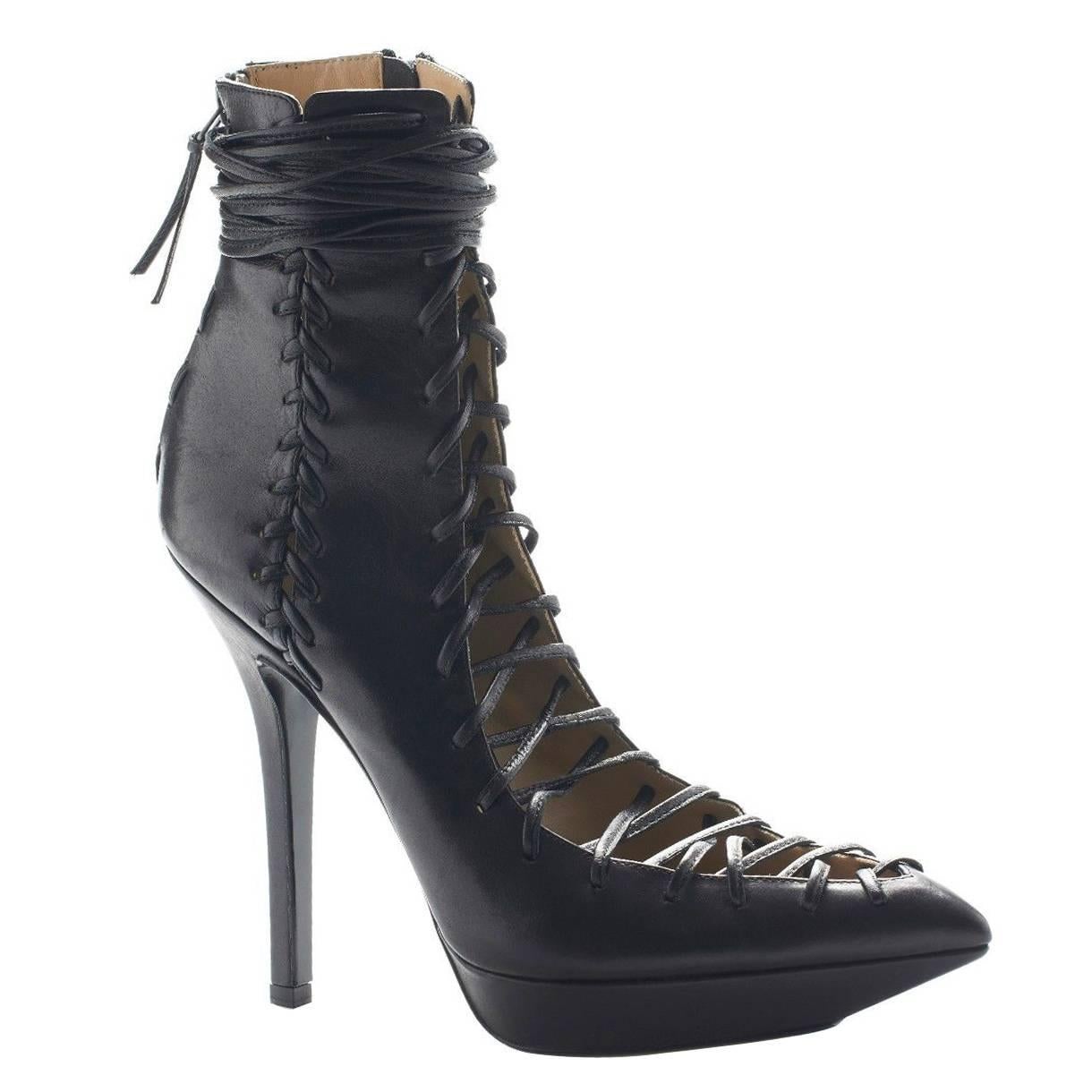 New VERSACE BLACK LEATHER LACE UP BOOTS