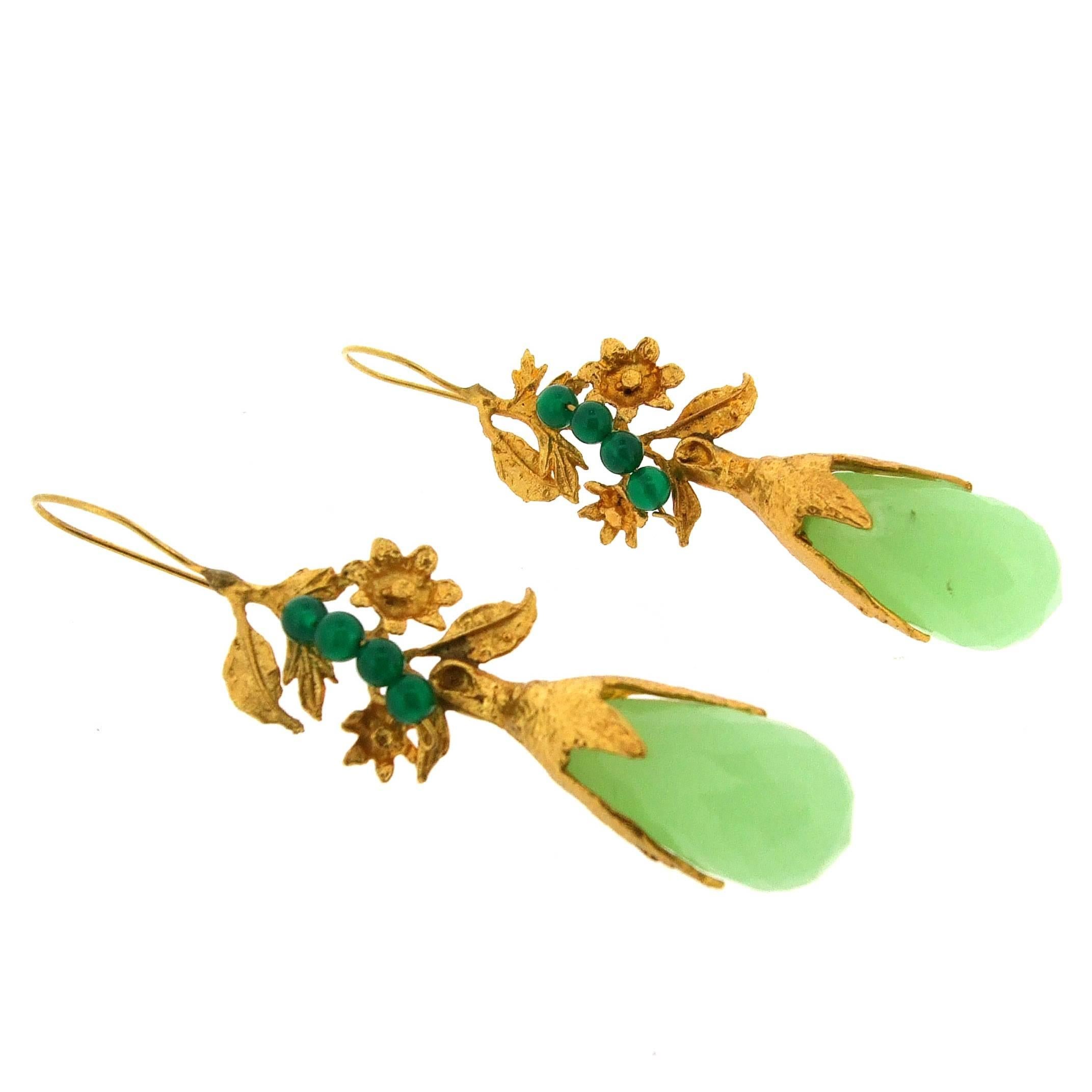 Minty Green Chalcedony Gold earrings For Sale