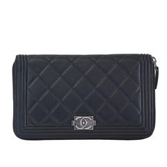 Chanel Black Lambskin Large Zip Around Boy Wallet No. 16