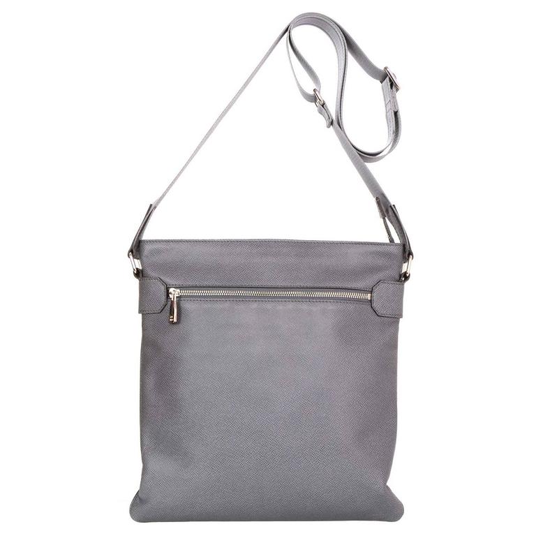 Louis Vuitton Grey Sasha Taiga Leather Messenger Bag rt. $1, 670 For Sale  at 1stDibs  grey leather messenger bag, louis vuitton grey shoulder bag,  louis vuitton grey messenger bag