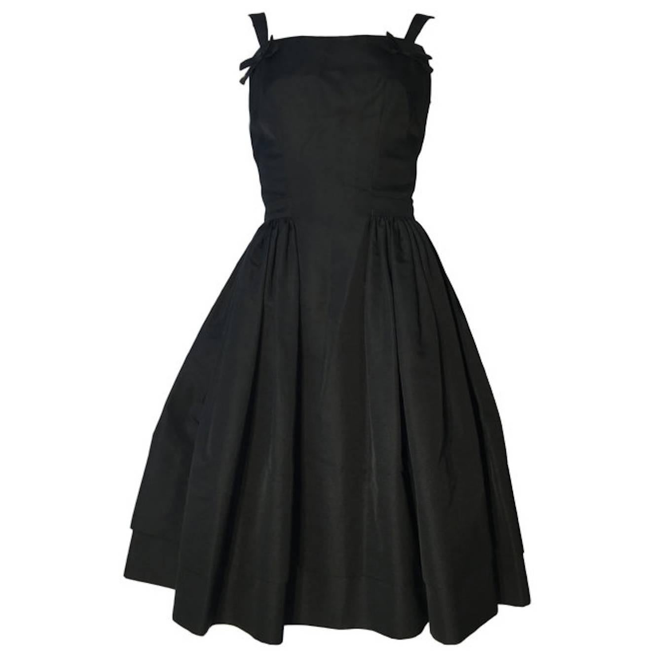 Vintage William Travilla black Woven Silk 1950s Couture Fit & Flare Cocktail Dre For Sale