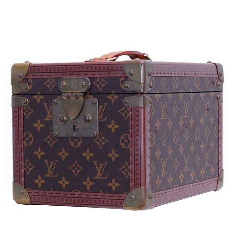 Vintage Louis Vuitton monogram travel mini vanity case, toiletry case, trunk.