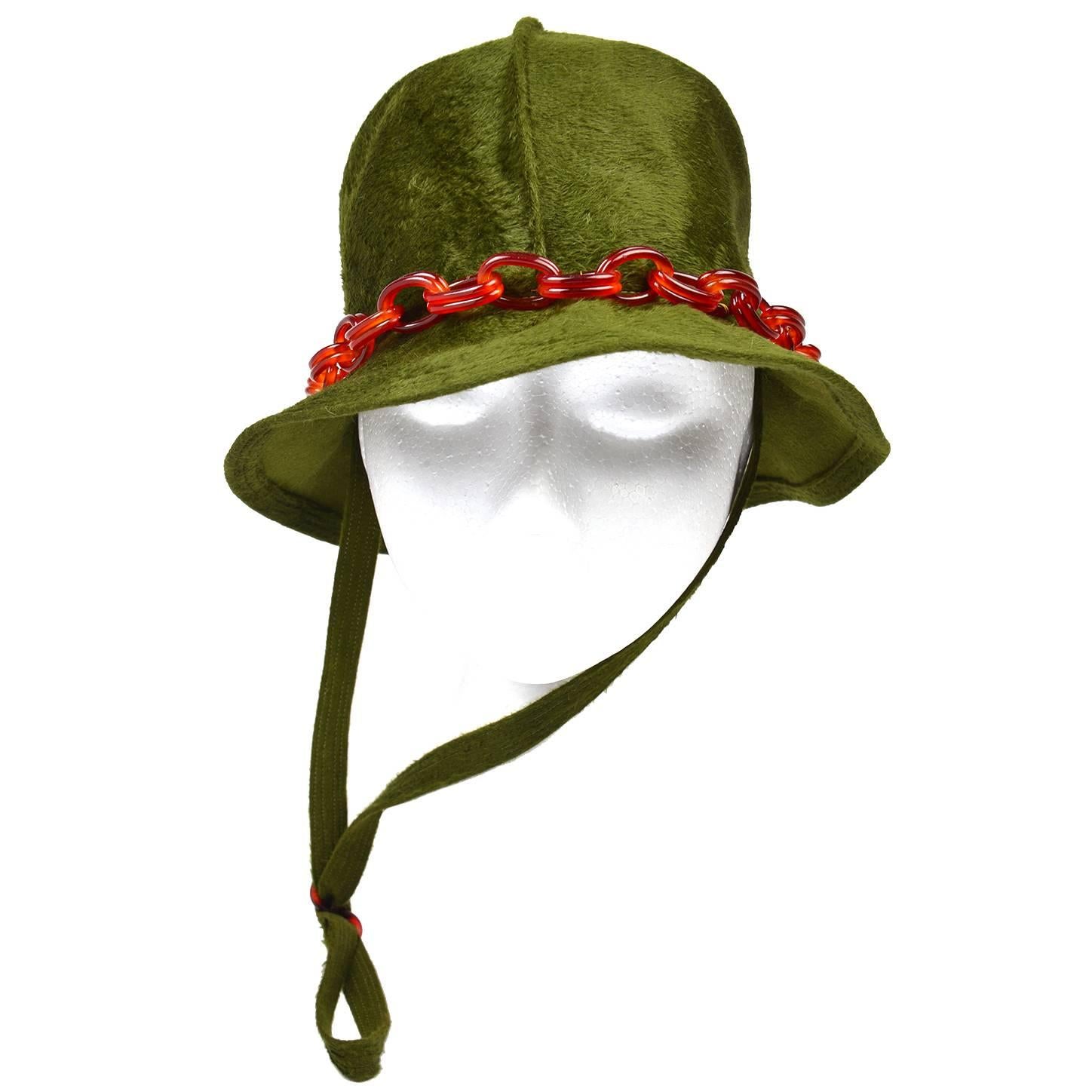 Mr John Jr Trevi Moss Green Hat with Tortoiseshell Lucite Chain, 1970s  For Sale