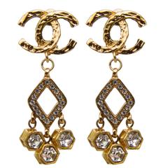 A Pair of 1980s Chanel Gold Toned Dangle Earrings W. Rhine Stone Embellishment