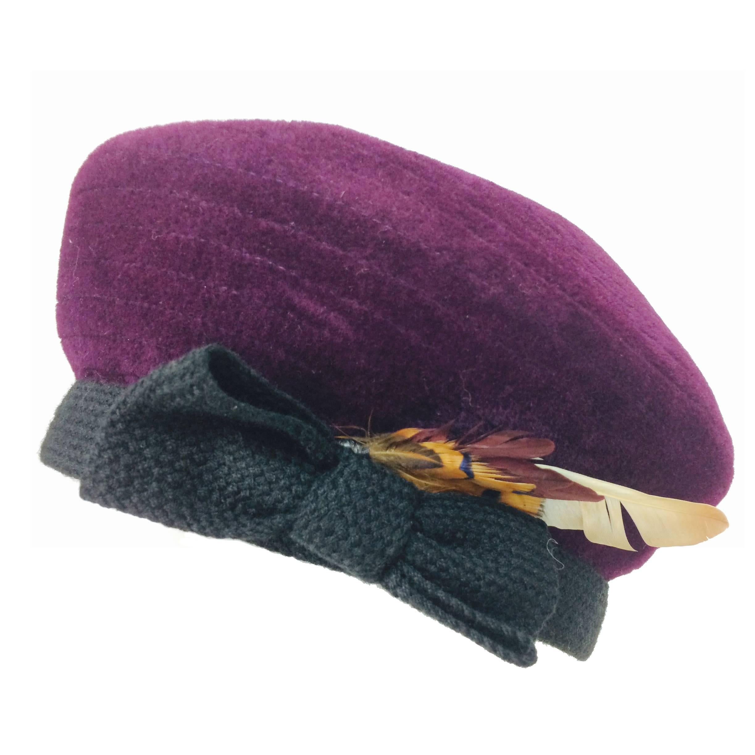 Givenchy aubergine velvet beret with feathers 1960s 