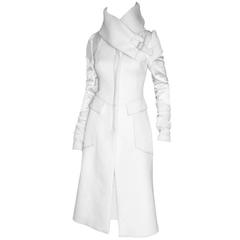 The Most Heavenly Tom Ford Gucci FW 2003 White Cashmere Corseted Runway Coat! 40