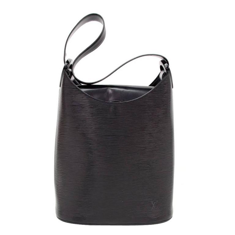 Verseau Epi Leather Shoulder Bag