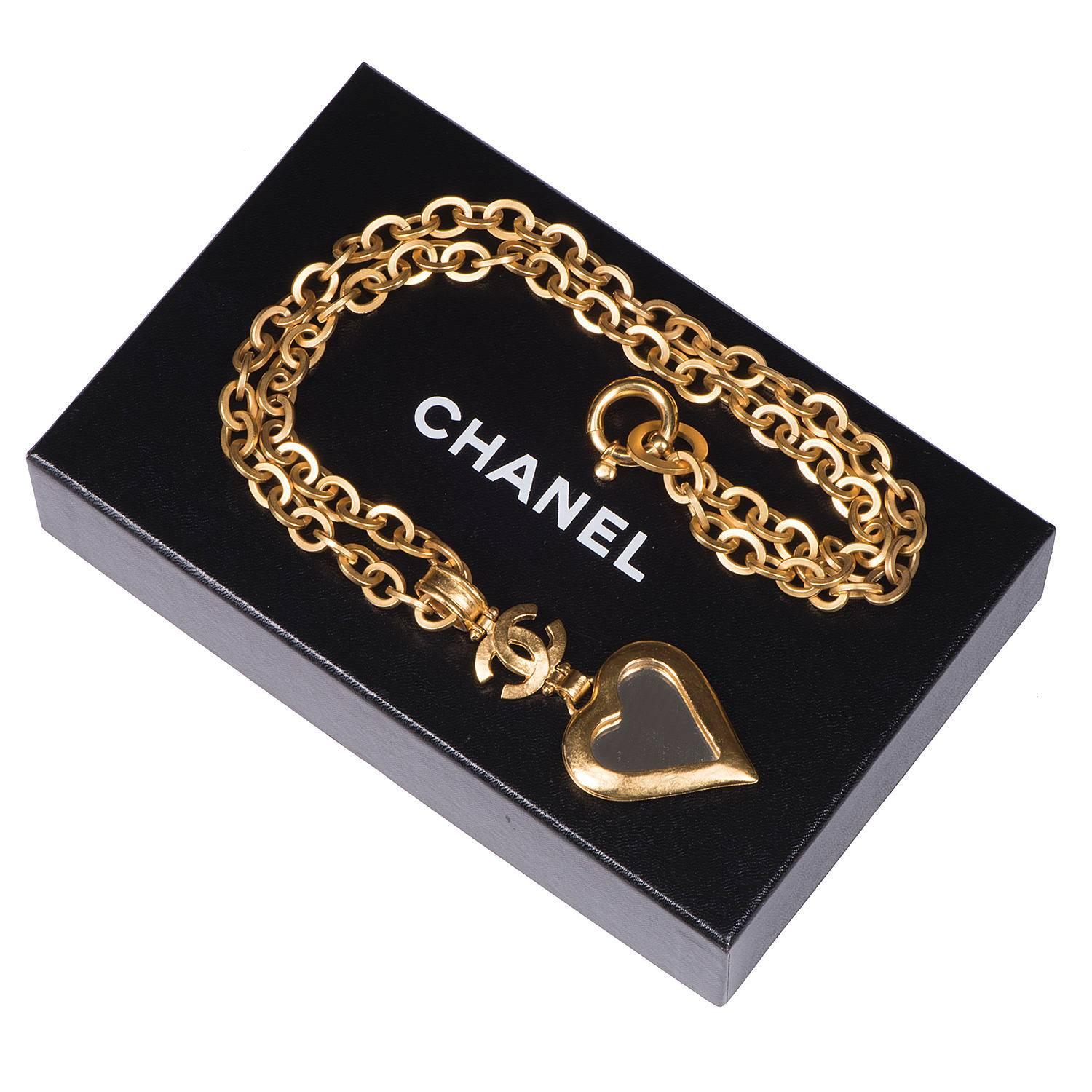 Women's  Chanel 'Mirrored Heart' Gold Pendant Necklace
