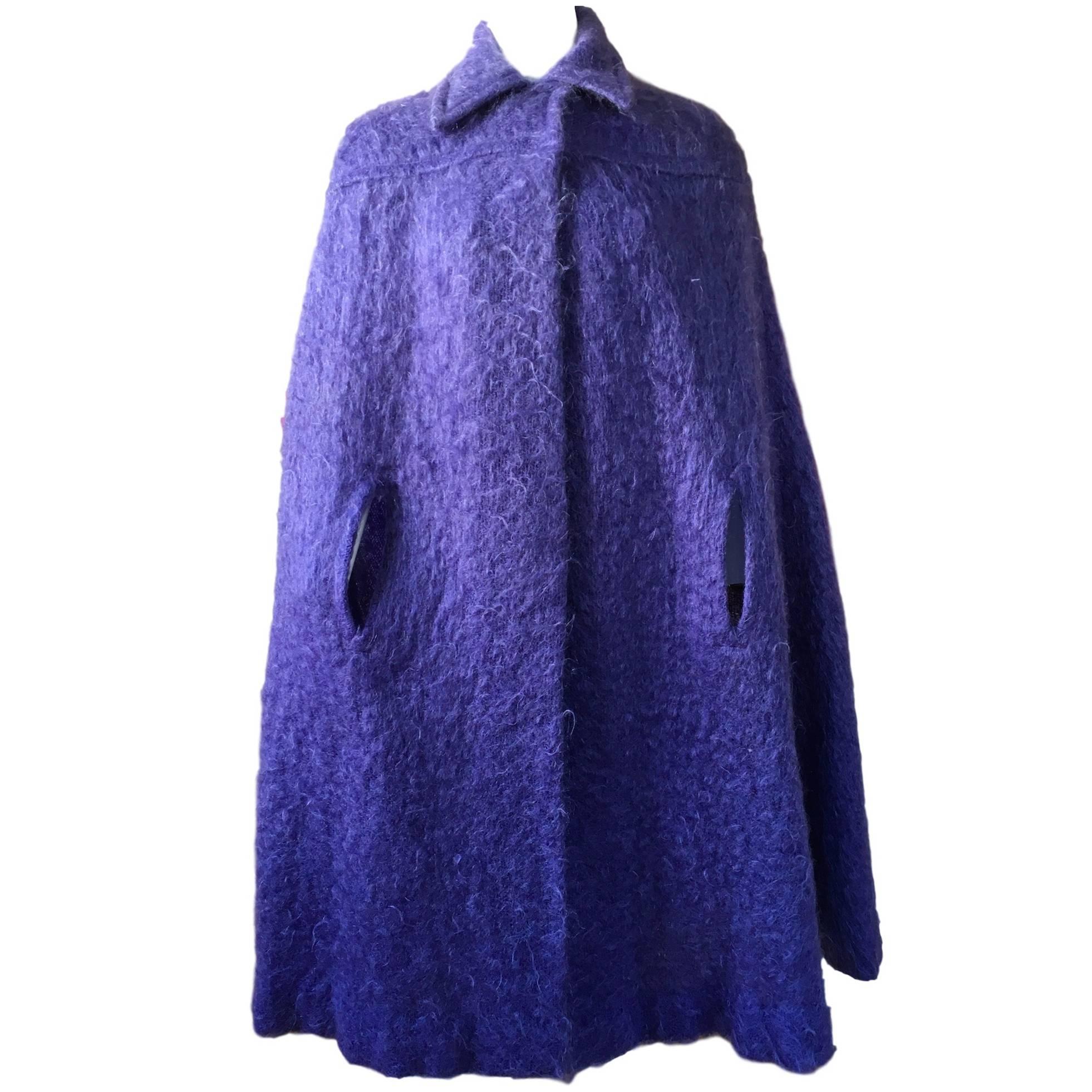 Vintage Mohair Lavender Purple Cape Cloak 1970s Murray Arbeid  For Sale