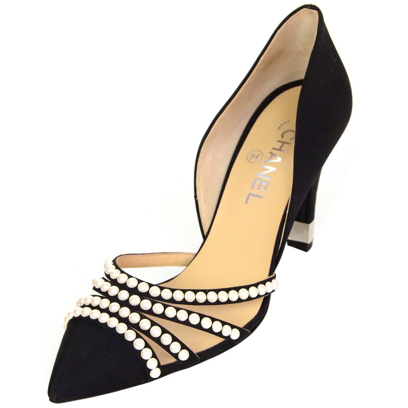Chanel 2016 NIB Black Grosgrain and Faux Pearl D'Orsay Pumps Sz 39.5 RT