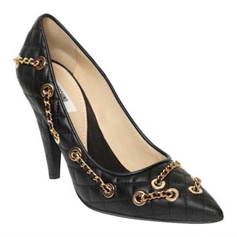 Moschino NEW Black Leather Quilted Gold Chain Link High Heels Pumps in Box