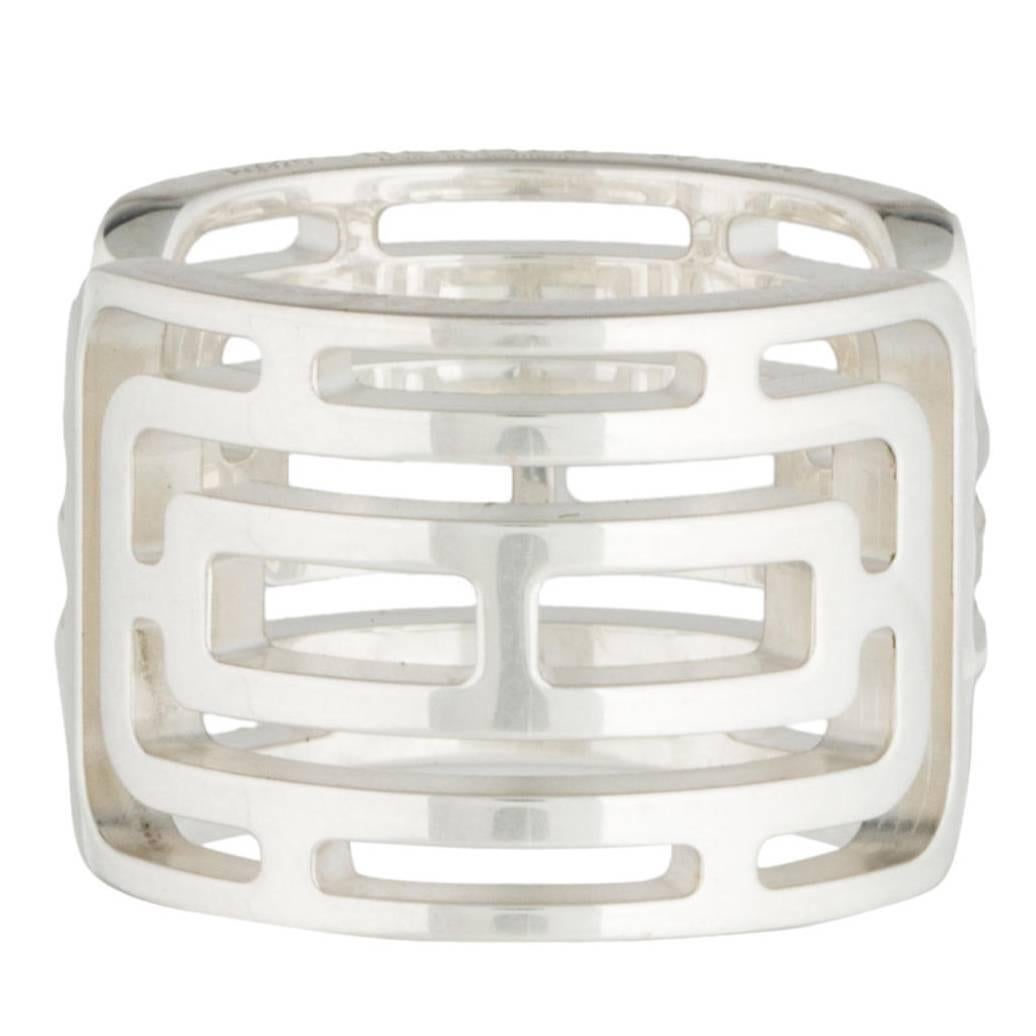 Hermes Genuine Sterling Silver Oval Textured Cage Cut Out Fashion Cocktail Ring