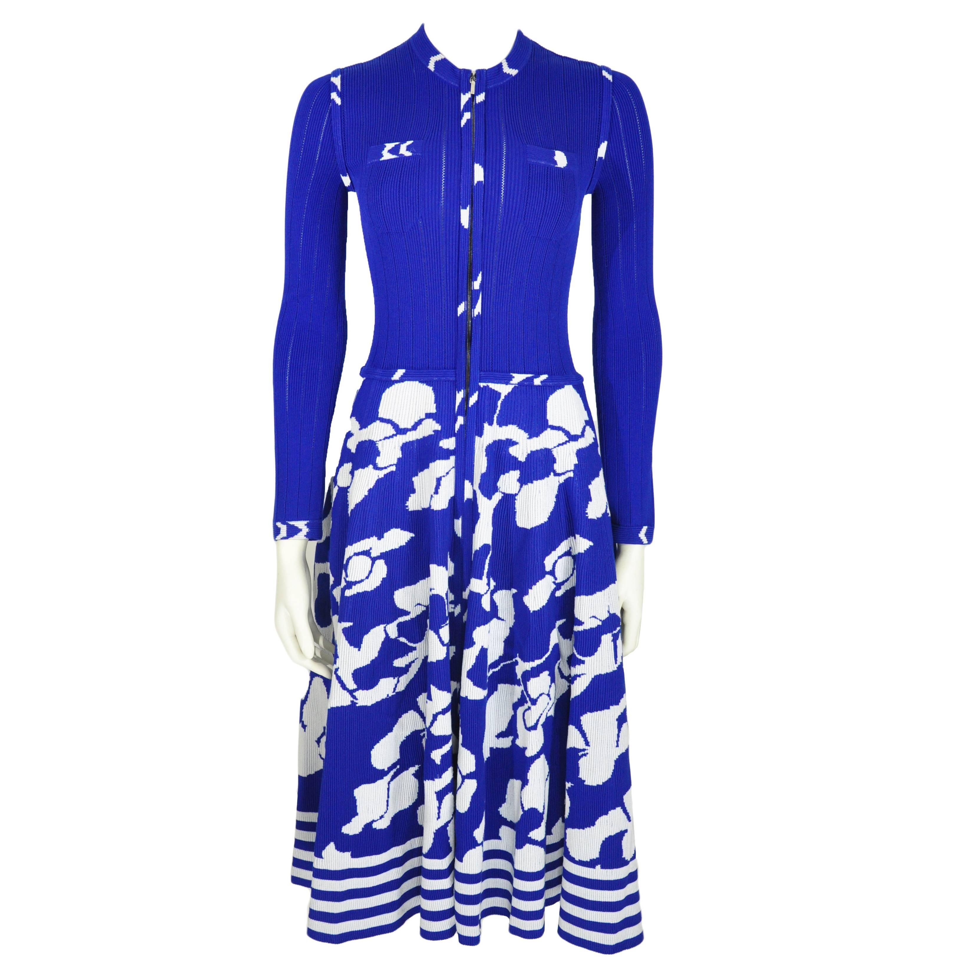 Chanel 2016 Airport Runway Collection Blue & White Print Knit Dress FR38 New For Sale