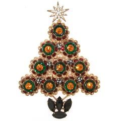 Large Christmas Tree brooch by Askew London 