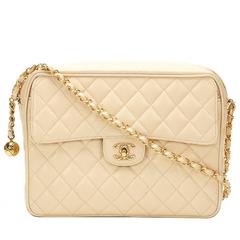 1990er Chanel Beige Gesteppte Kaviar Leder Vintage Kameratasche