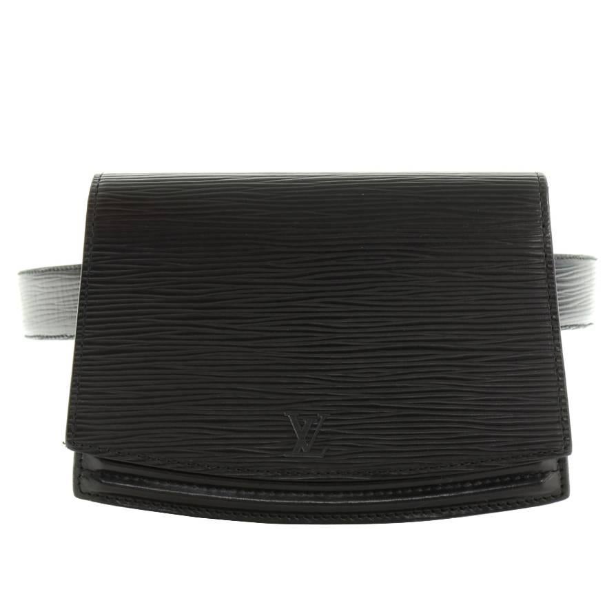 Vintage Louis Vuitton Ceinture Tilsitt Black Epi Leather Waist Pochette Bag