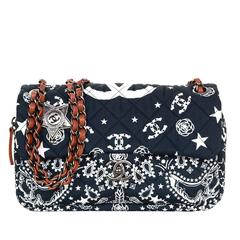 Chanel - Sac à rabat simple en tissu bleu marine Paris/Dallas à motif cachemire