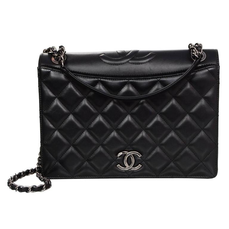 Chanel 2016 Black Leather Quilted CC Flap Bag For Sale at 1stDibs