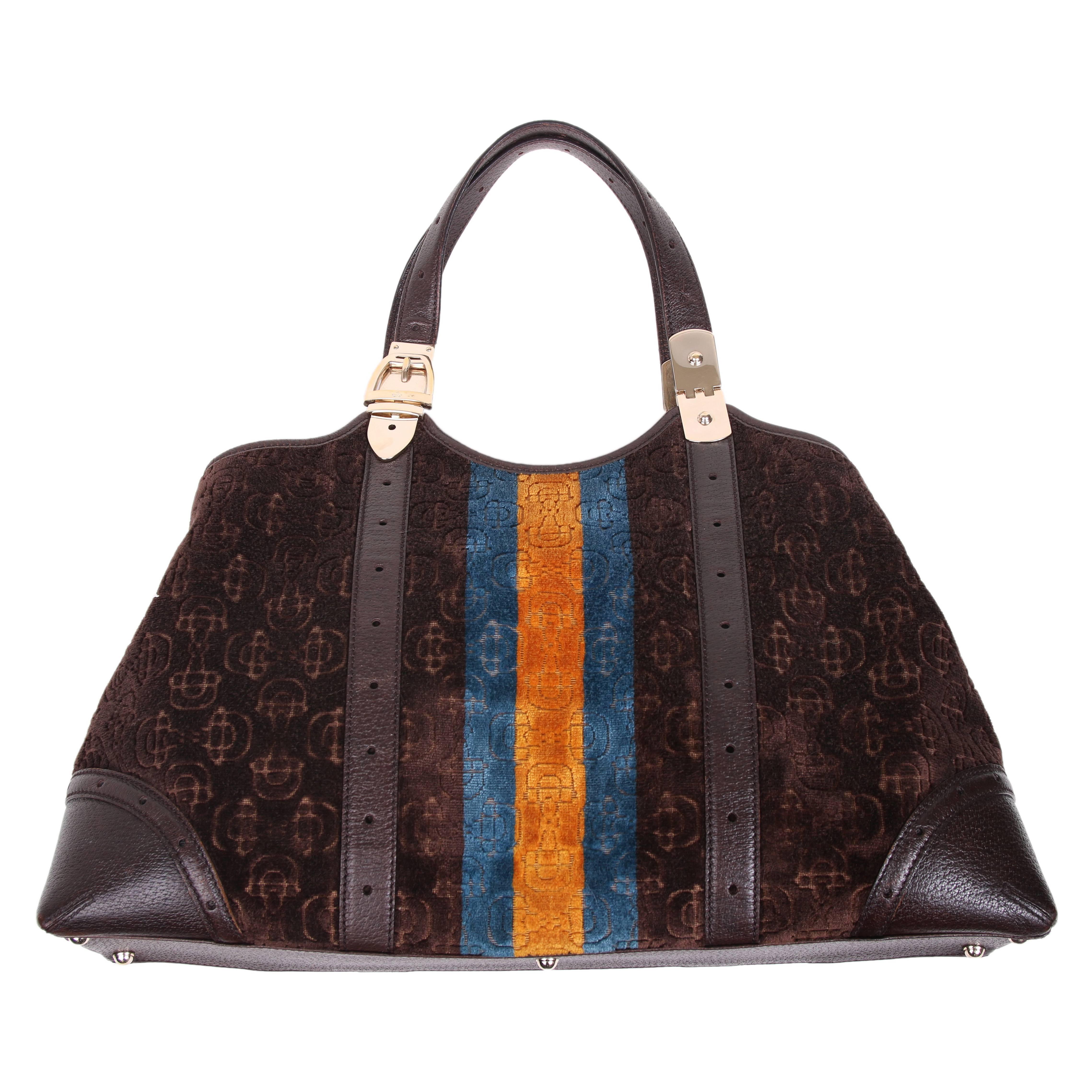 Gucci Horse Bit Logo Cut Velvet Handbag w/Leather Trim 
Gold Tone Hardware