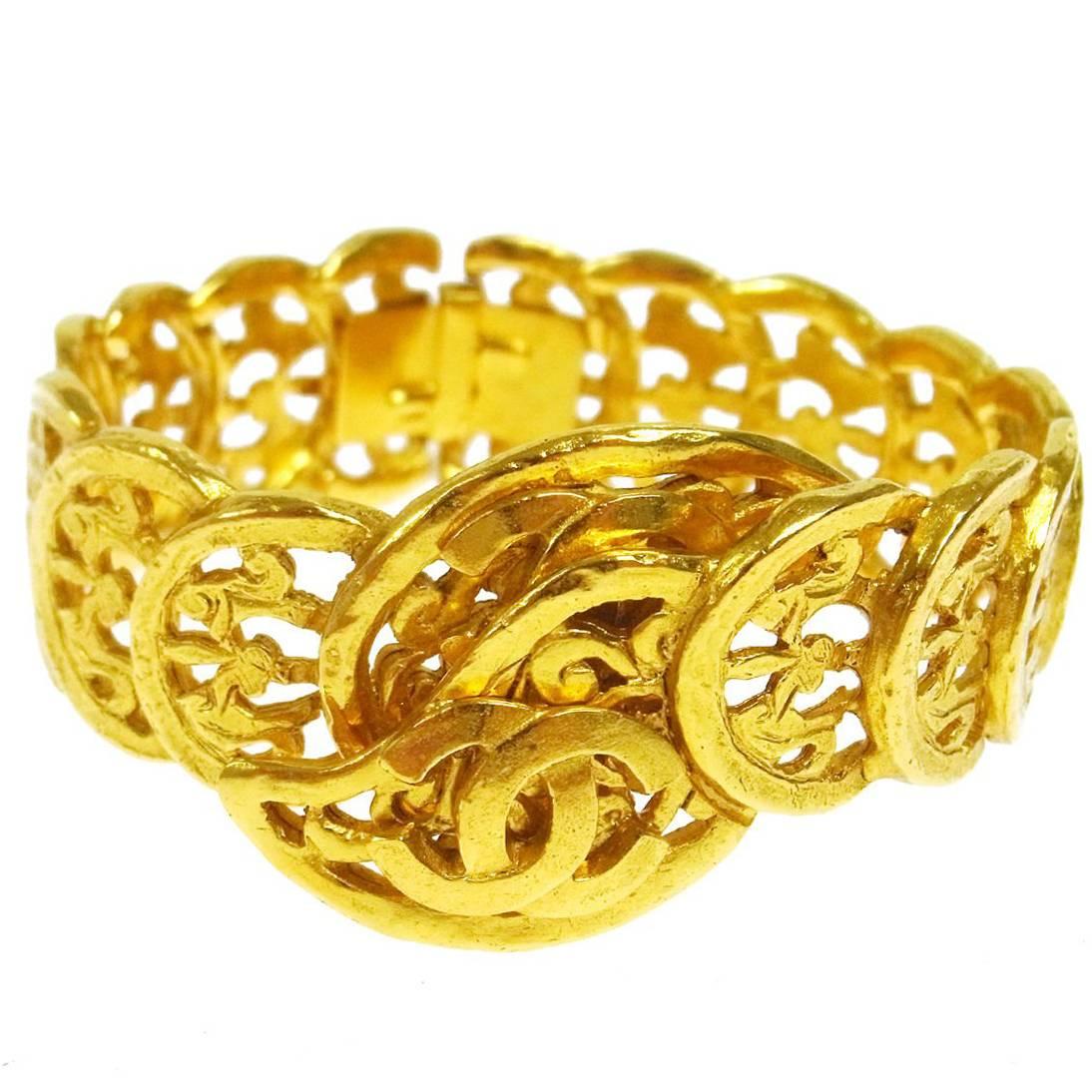 Chanel Vintage Gold Textured Filigree Charm Cuff Evening Bracelet 