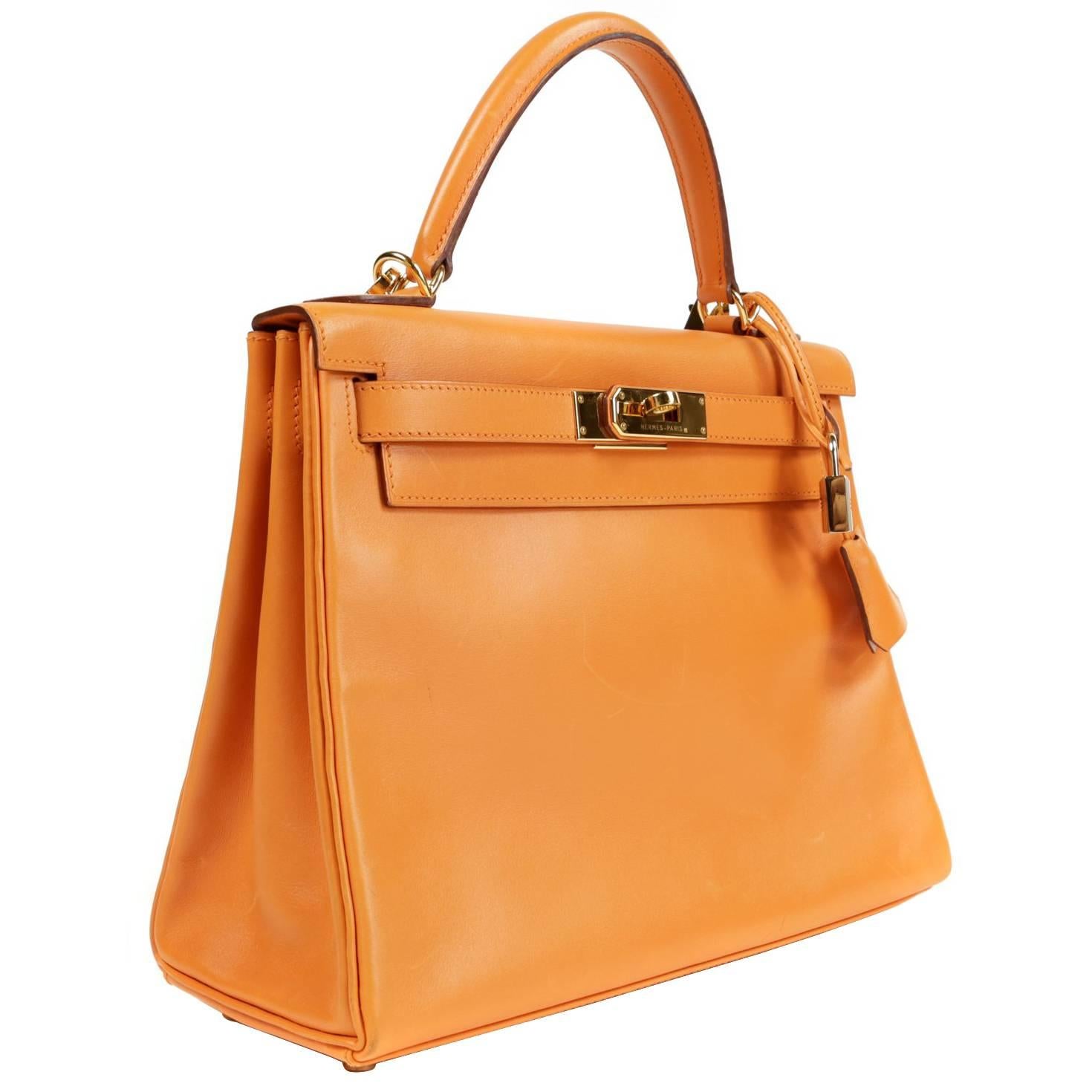 Hermès Orange Box Calf Kelly Bag- 28 cm with GHW For Sale