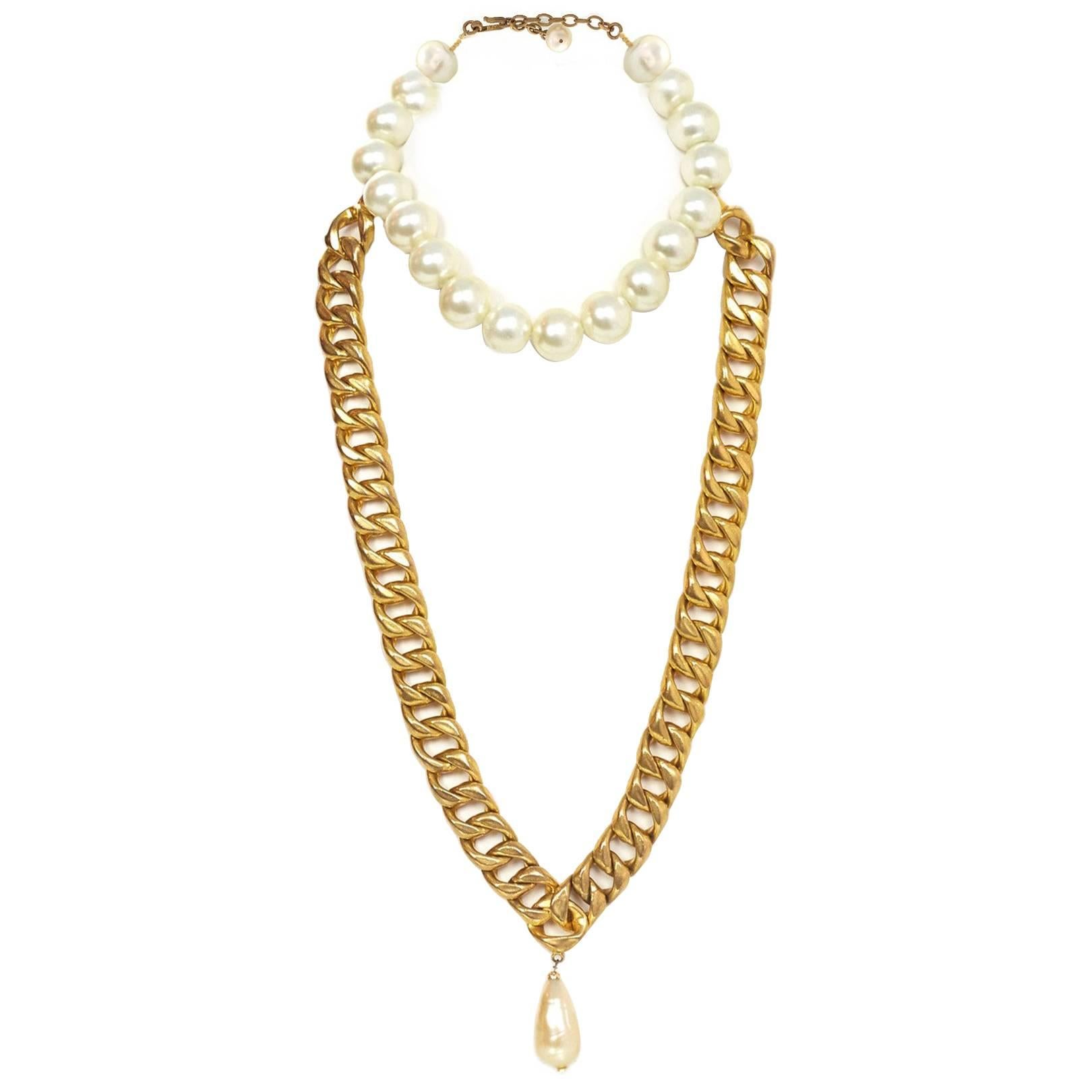 Chanel Large Pearl & Chain Link Necklace